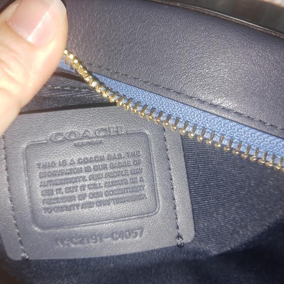 Coach camera bag - Picture 4 of 7